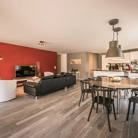 Independance First אינטרלאקן