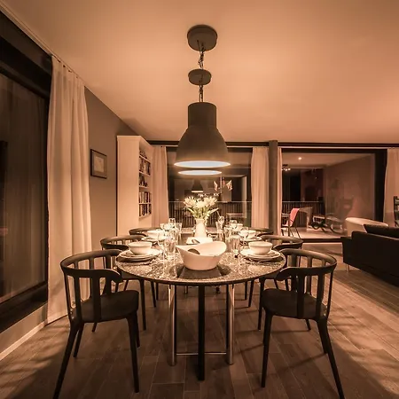 Apartment Independance First